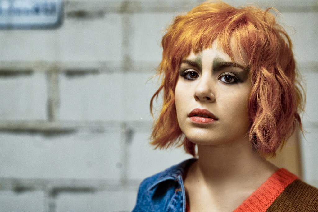 A/I 2019/20 Mood punk per il bob disconnesso nei toni saturi del rame.
